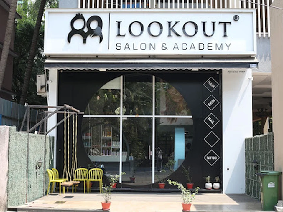 Lookout Salon, Mumbai
