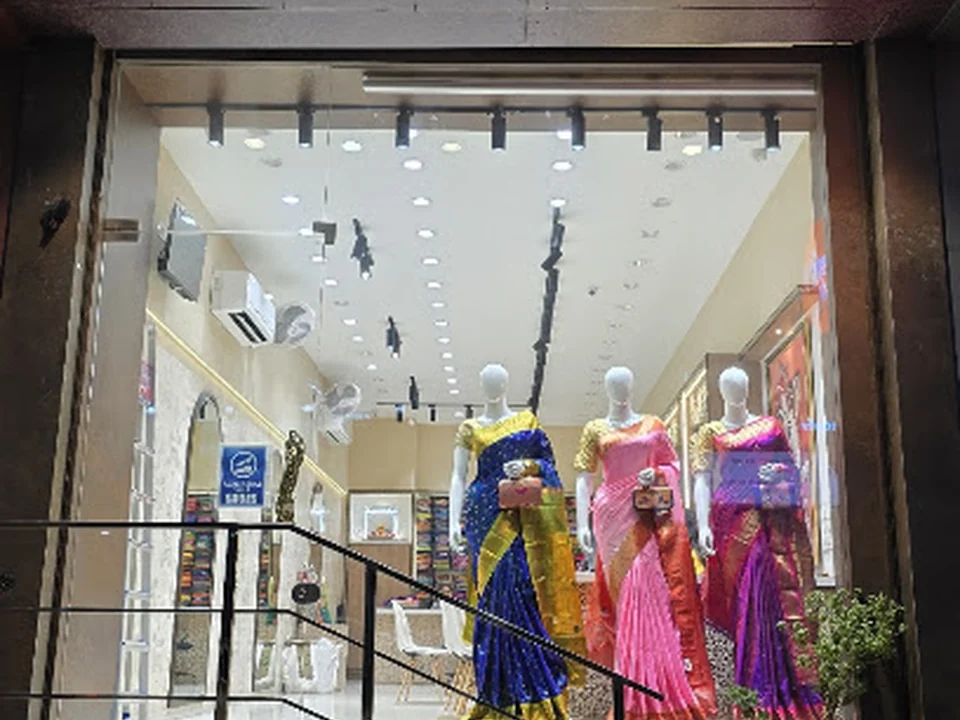 Shivshahi Paithani Saree Thane Branch (Resham bazaar), Mumbai