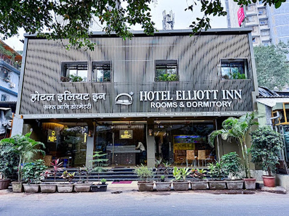Hotel Elliott Inn Rooms and Dormitory, Mumbai