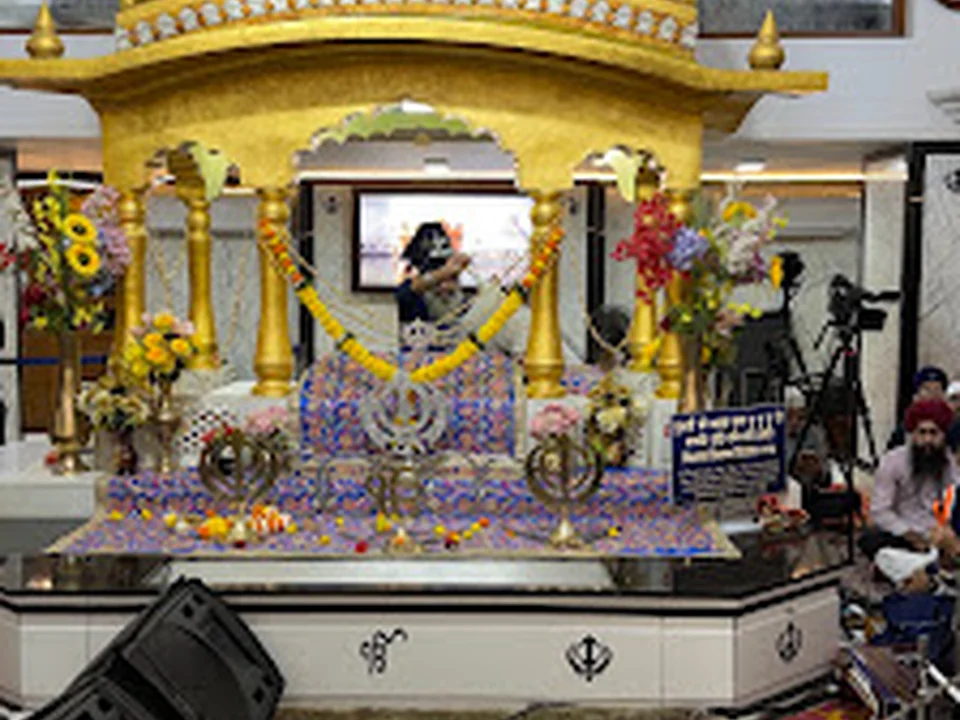 Gurdwara Sri Guru Singh Sabha, 4 bunglow Andheri west, Mumbai