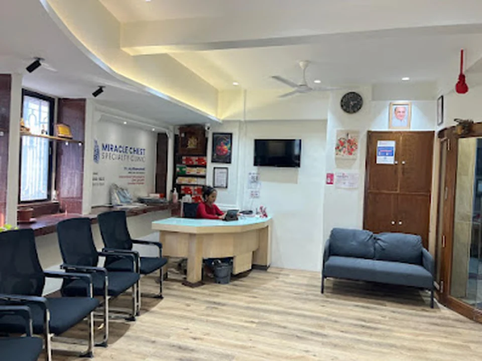 Dr Jay Bhanushali -Pulmonologist in Ghatkopar East | Tuberculosis (TB) & Lung Infections Treatment, Chest & General Physician, Mumbai