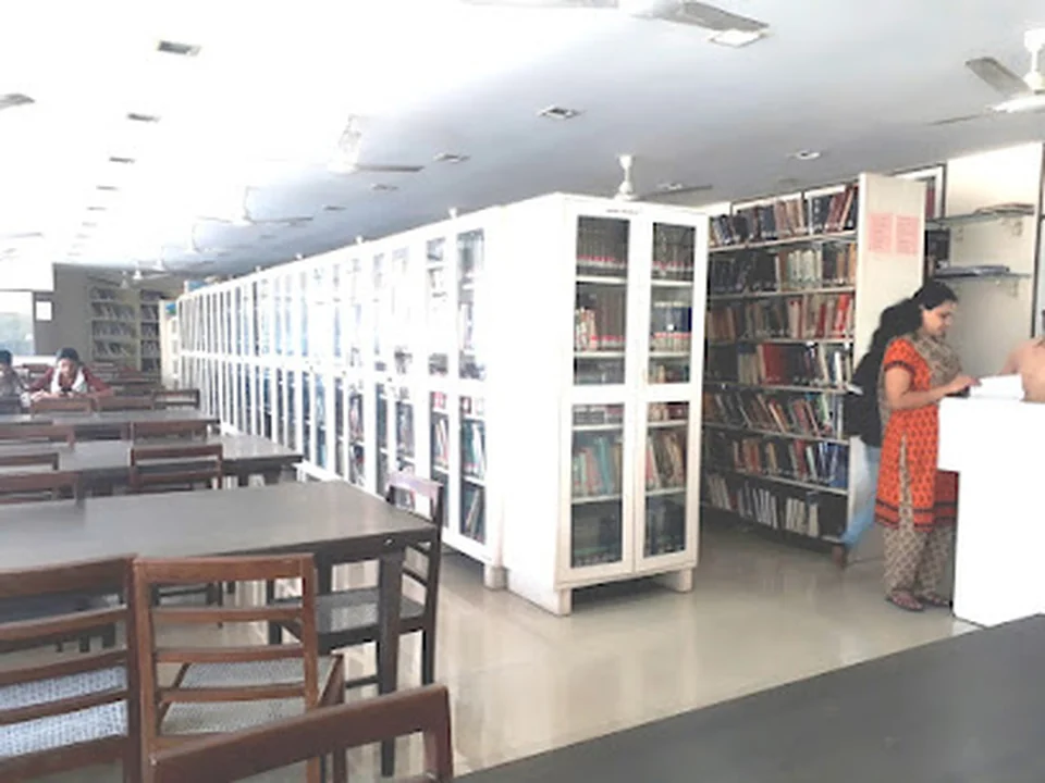 College of Home Science, Nirmala Niketan, Mumbai
