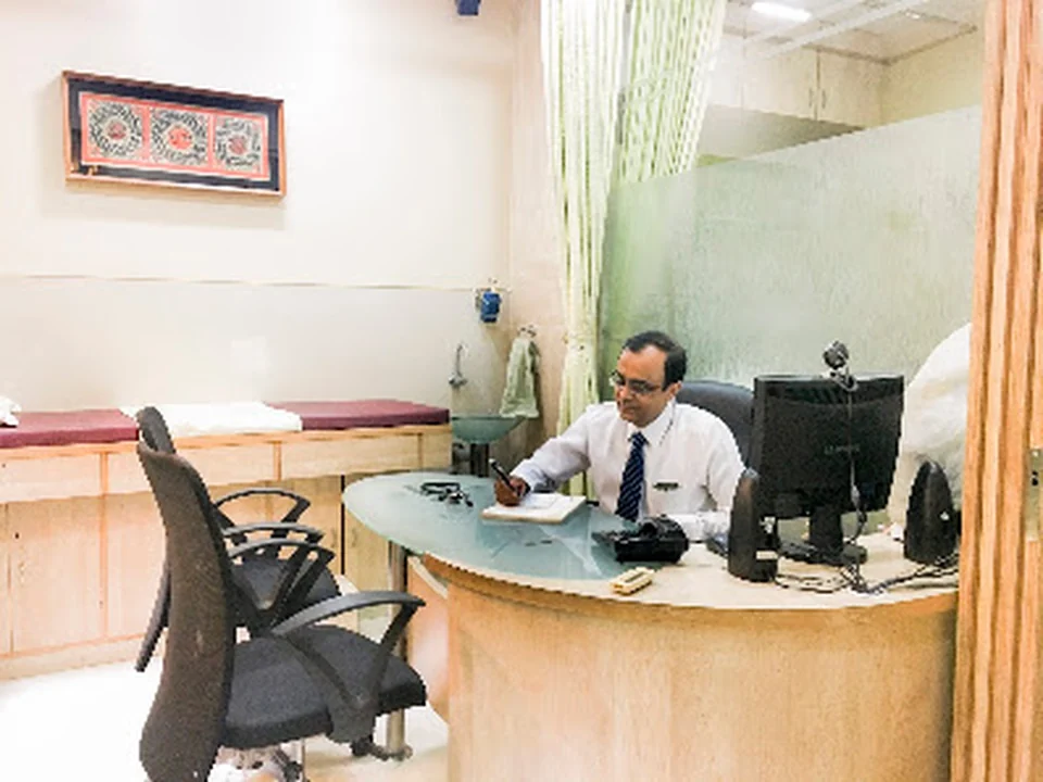 Dr. Raju Kanakia, Mumbai