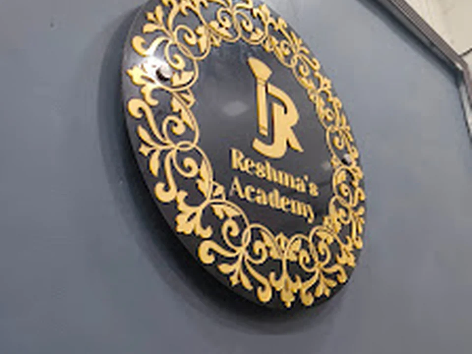 Reshma's salon & Makeup Academy, Mumbai