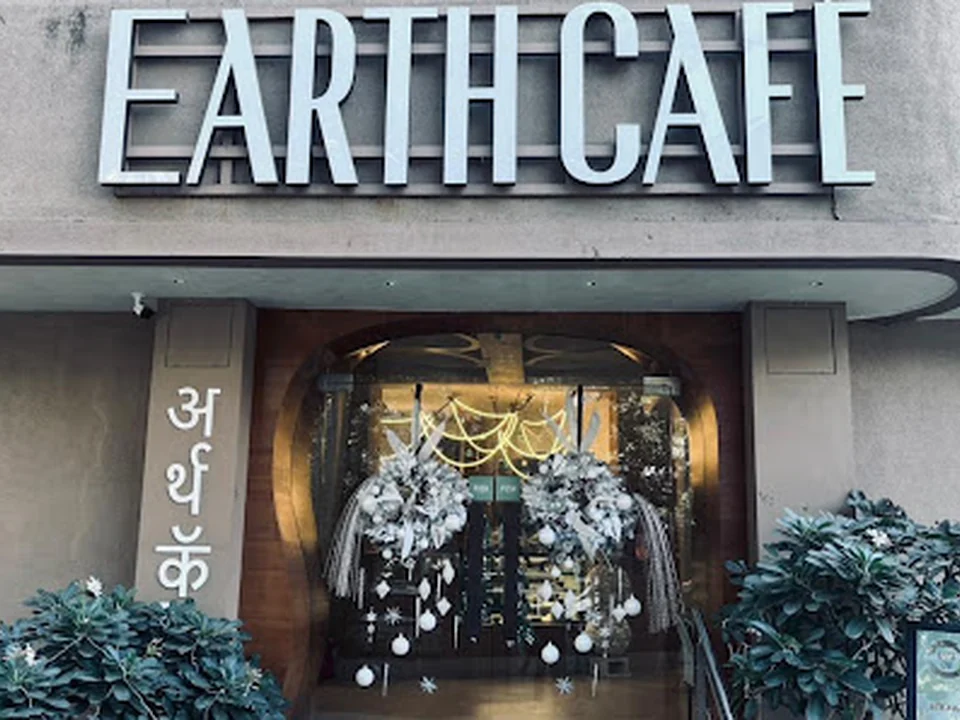 Earth Cafe @ Churchgate, Mumbai