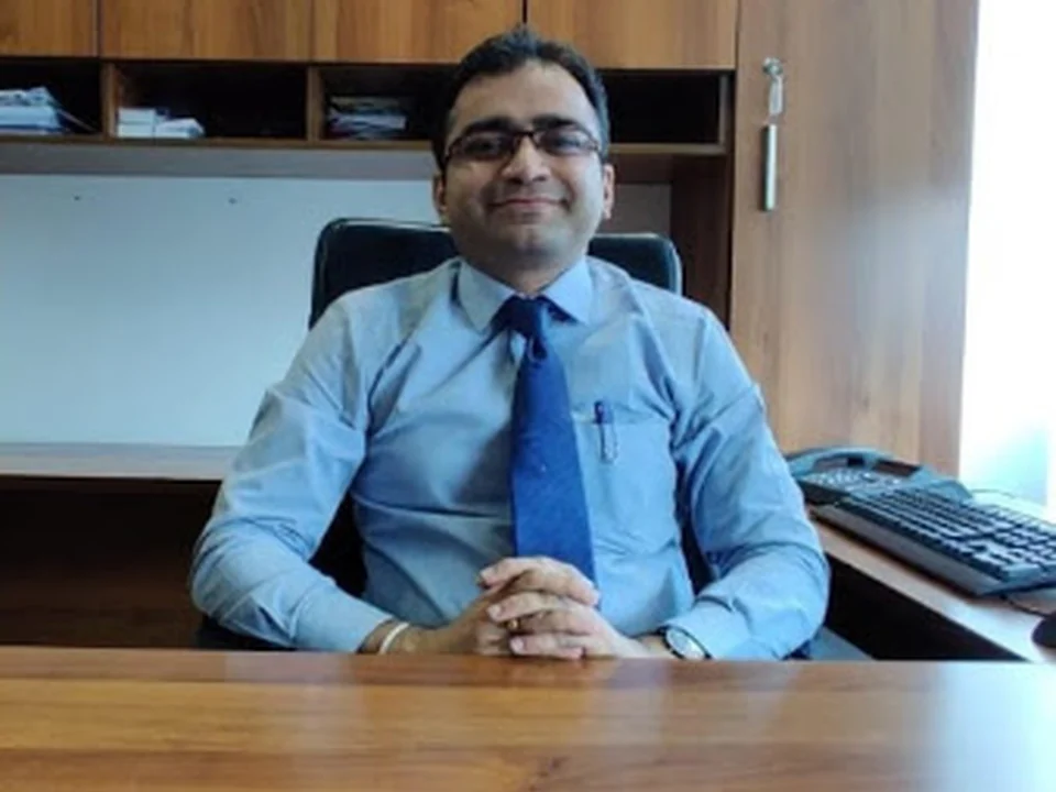 Dr. Priyesh Patel - Gastroenterologist in Thane, Liver Specialist Doctor in Thane, Stomach Doctor in Thane , Endoscopy Doctor, Mumbai