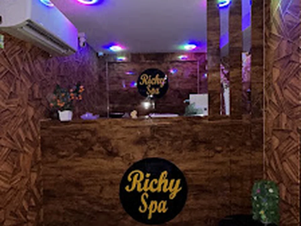 Richy Spa, Mumbai