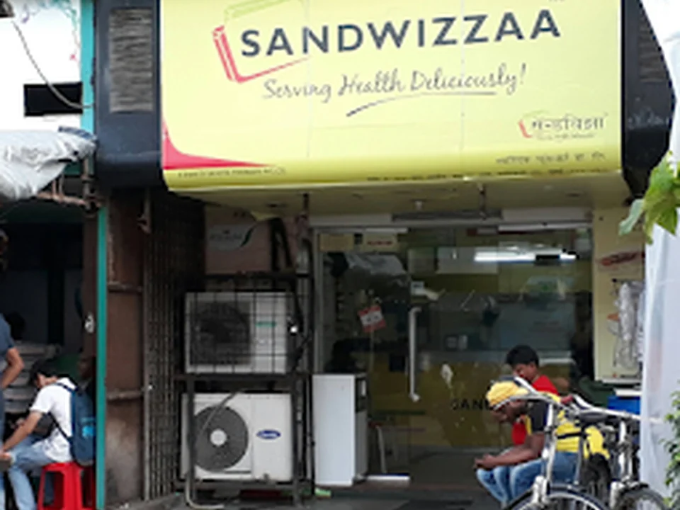 Sandwizzaa Kandivali West, Mumbai