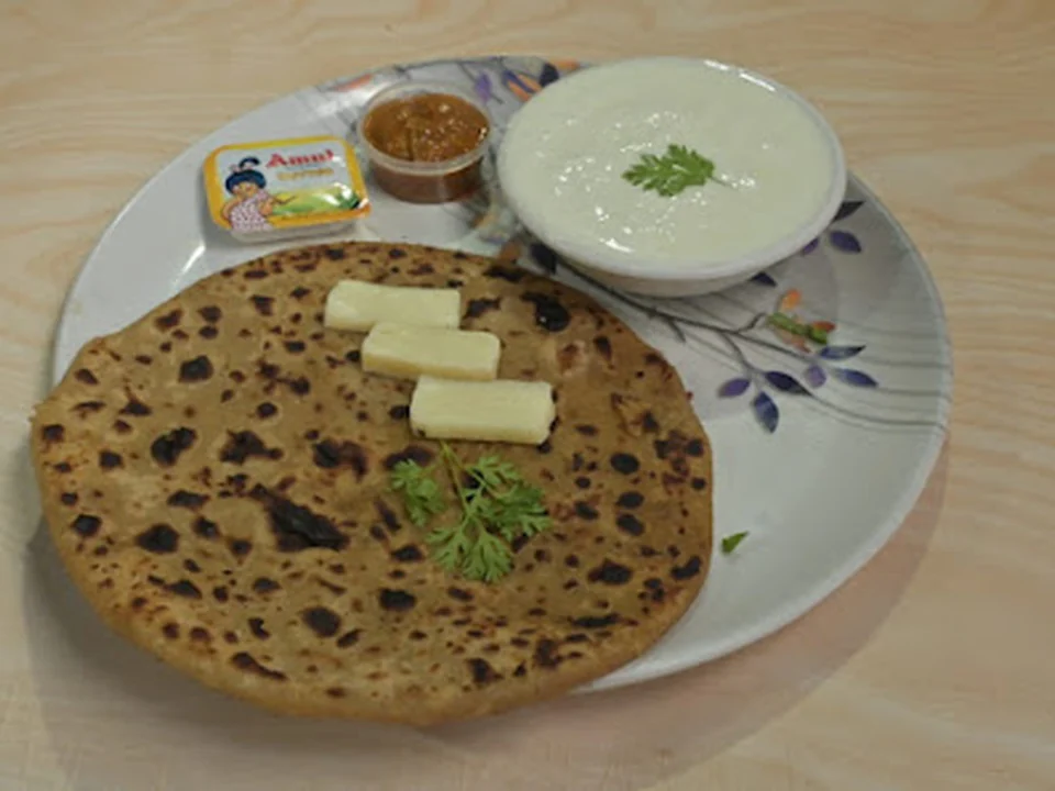 Oye Paratha House, Mumbai