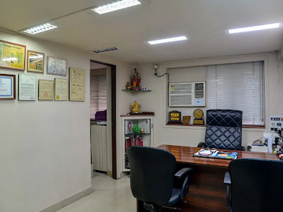 Dr. Siddharth Dagli, Mumbai