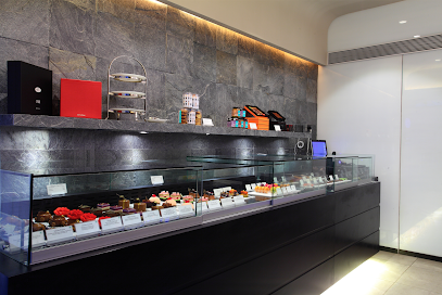 La Folie - Kala Ghoda