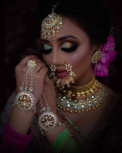 Make-up Artist Arif- Bridal Makeup Studio| Makeup Academy Professional Makeup Studio| Bridal Makeup Artit in Andheri West