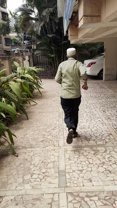 Dr. Anuj Singh Joint Replacement surgeon in Malad