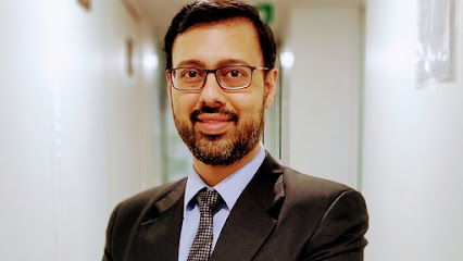 Precision Eye Center - Dr Prathmesh Mehta