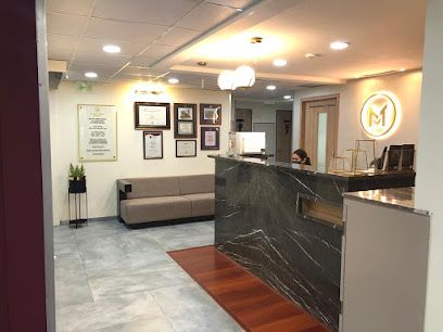 Dr. Thomas Aesthetics - Best Plastic Surgeon in Mumbai, Gynecomastia, Rhinoplasty, Facelift, Tummy Tuck, Liposuction