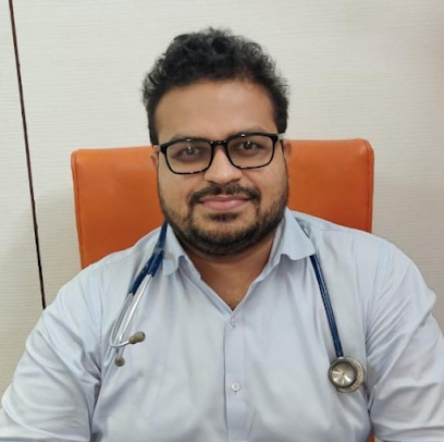 Dr. Dhiraj Jain - Best Pulmonologist in Malad, Mumbai | Chest & Lung Specialist in Mumbai | Asthma Doctor | TB Specialist