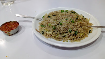 Qutuz Irani Cafe
